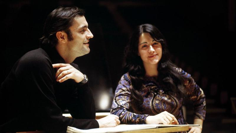 Un orchestre symphonique jouant un concert de musique classique à Genève